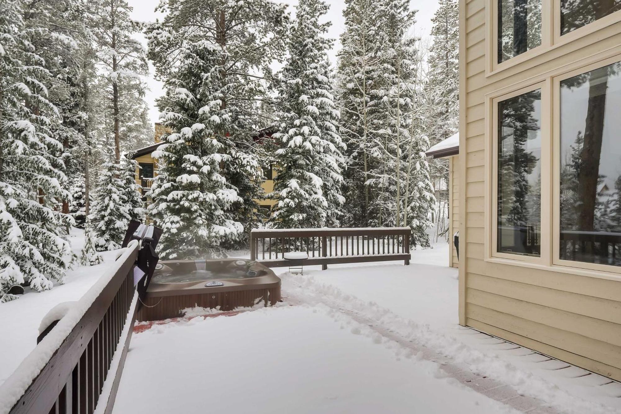 ברקנרידג' Idyllic Forested Breck Home Hot Tub And Ski Shuttle מראה חיצוני תמונה